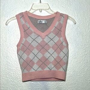 Hollister, pink and white V-neck vest size extra small
